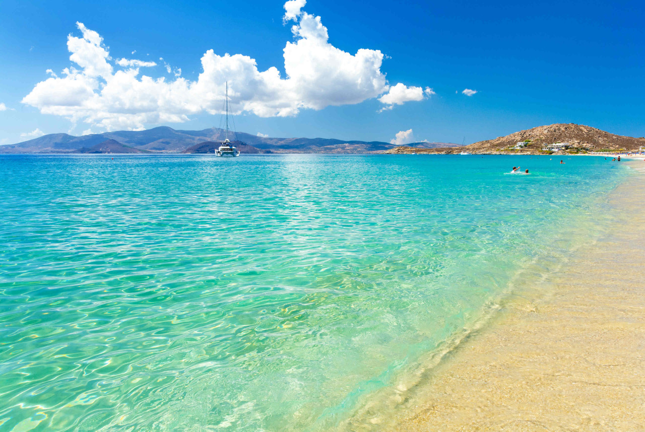 Naxos Beaches - Valena Mare Studios and Apartments in Naxos, Plaka